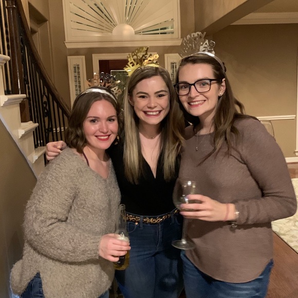 Meet Your Poshers! - Picture 1 of 1